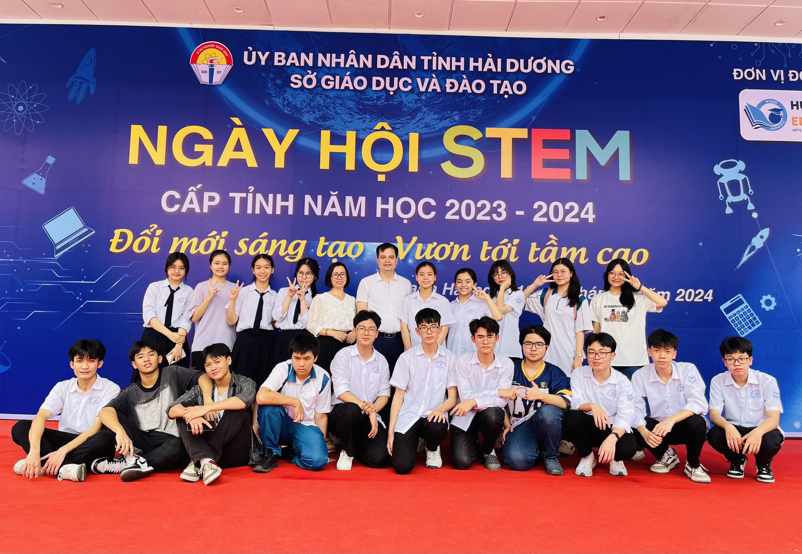 Chuyên Nguyễn Trãi giành giải Nhất Robotics trong ngày hội STEM tỉnh Hải Dương.